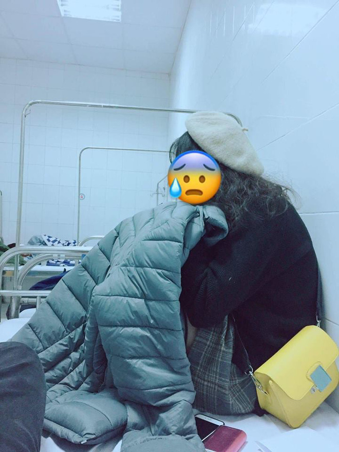 chuyen eo le dem noel thanh nien dang di choi voi ban gai thi bi que sat cam vao mong phai khau 13 mui