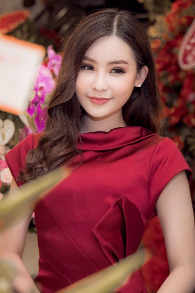 hh dai duong ngan anh phan ung truoc vu dau gia 700 trieu dung boi nho toi