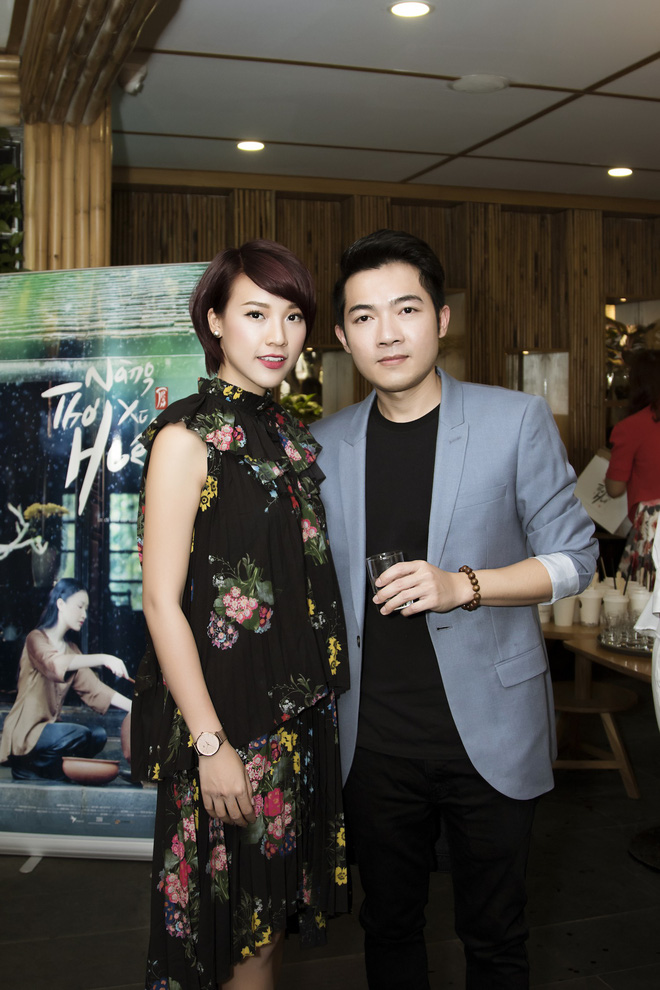 ngoc tran khoe ve dep dam chat hue tai su kien