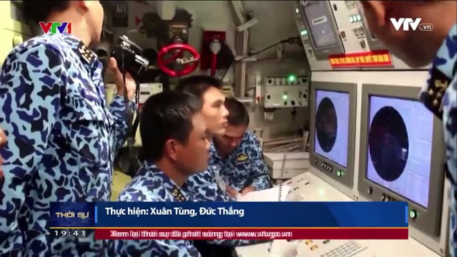 dang sau vet khoi ten lua tu tau ngam kilo viet nam loi tuyen cao hung hon tren bien dong