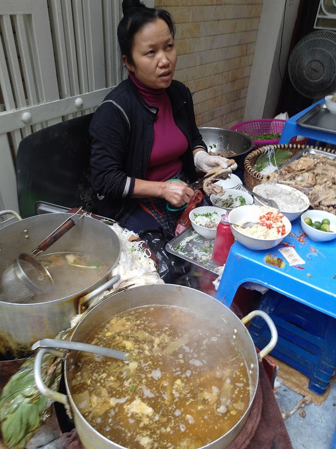 chu quan bun ngan nhan bi to chui cu gia10 ngan toi con ban chu dung noi la 30 ngan