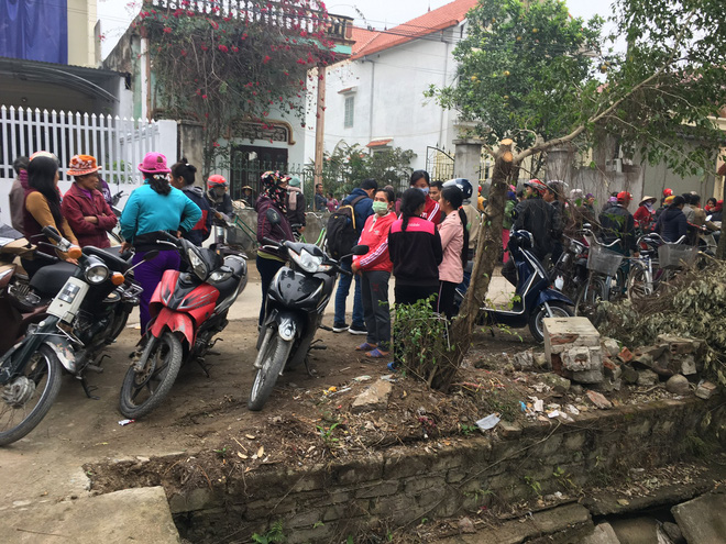 vu chong sat hai vo va 2 con gai nhieu nguoi xot xa tien dua 3 nan nhan