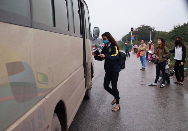 ha noi nguoi dan tiep tuc ve que nghi tet duong lich duong cao toc quoc lo 5 un tac keo dai hang km