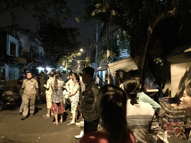 rang sang ngay cuoi nam hang loat can nha doc kenh doi o sai gon boc chay nhieu tai san cua nguoi dan bi thieu rui