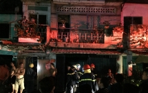 rang sang ngay cuoi nam hang loat can nha doc kenh doi o sai gon boc chay nhieu tai san cua nguoi dan bi thieu rui