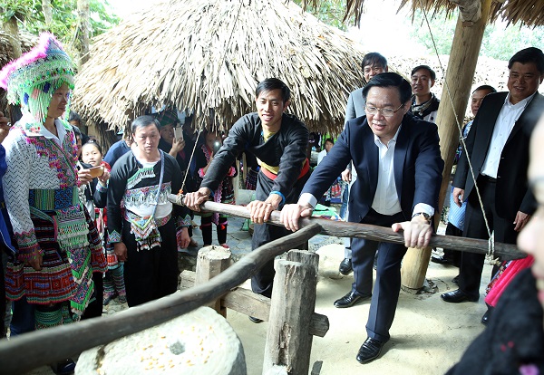 du lich nong thon huong di moi de xoa doi giam ngheo