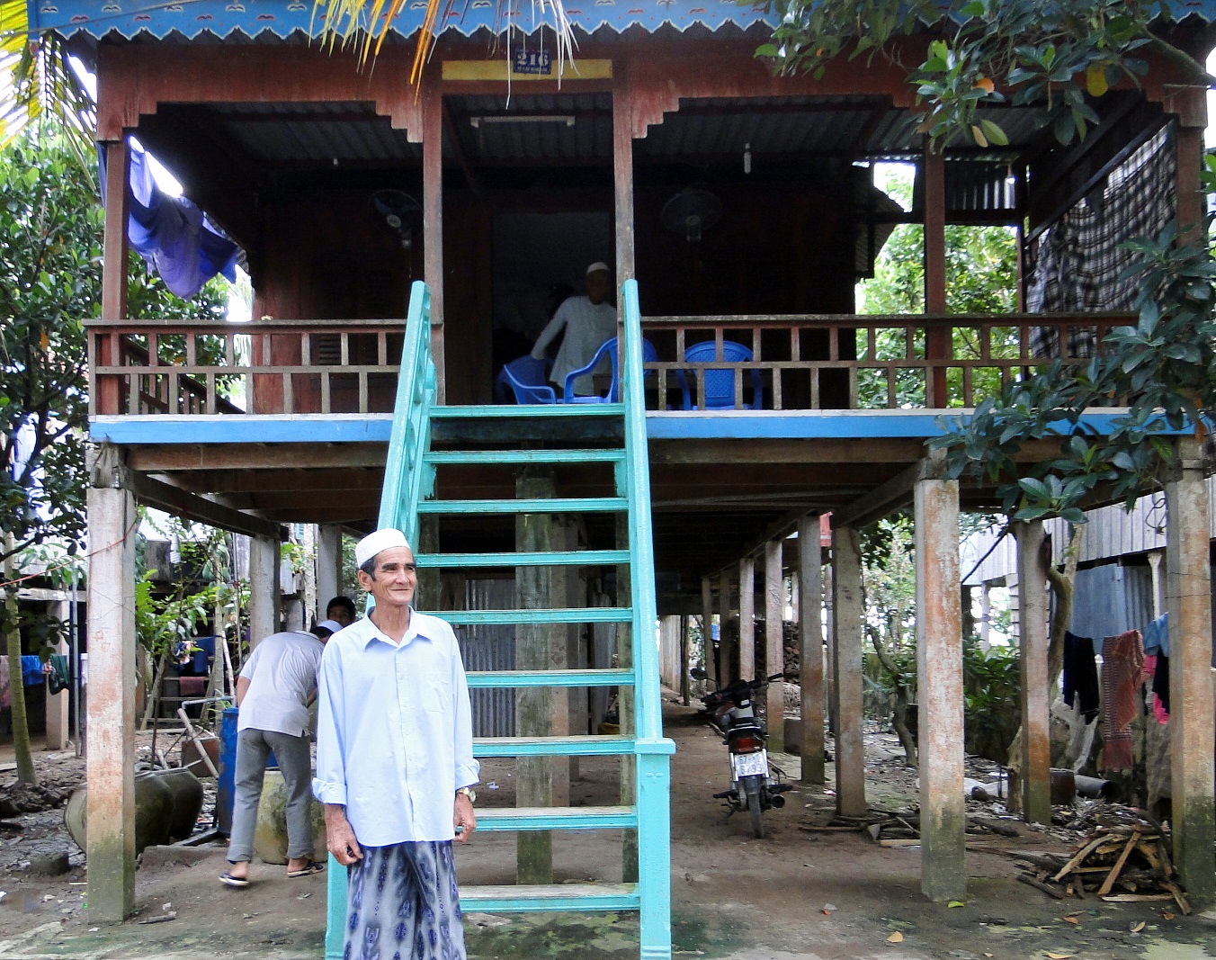 bung binh thien noi dong nuoc gan duc khoi trong