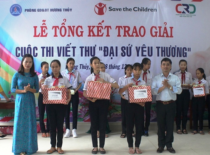 hoc sinh thua thien hue voi nhung buc thu gui dai su yeu thuong