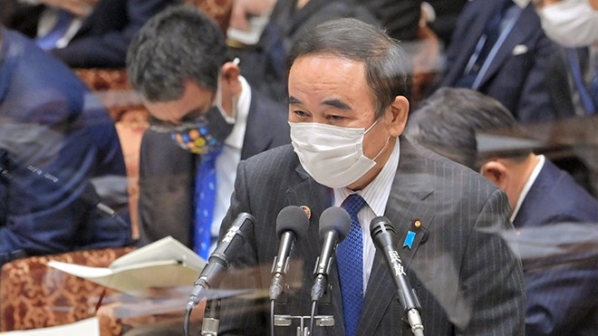 Ông Tetsushi Sakamoto vừa được bổ nhiệm làm bộ trưởng phụ trách nhiệm vụ giải quyết vấn đề tự tử của người dân do cô đơn. Ảnh: Ashahi