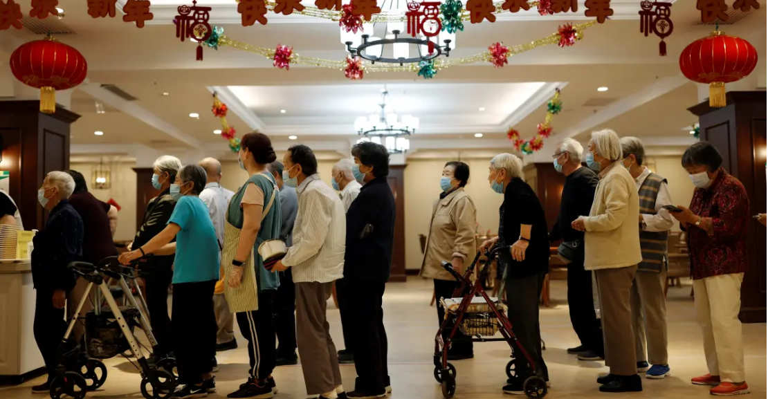 Số lượng người nghỉ hưu tăng cao đang gây ảnh hưởng đến hệ thống phúc lợi xã hội của Trung Quốc. Ảnh: 