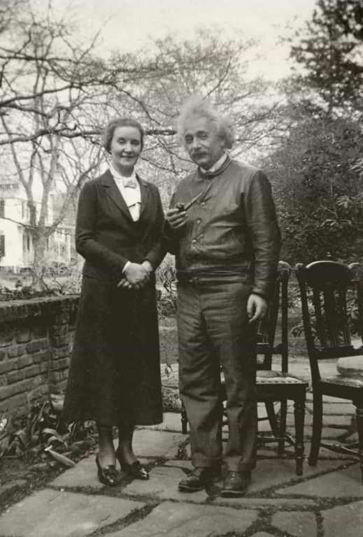 Einstein và Margarita Konenkova. Ảnh: Getty Images