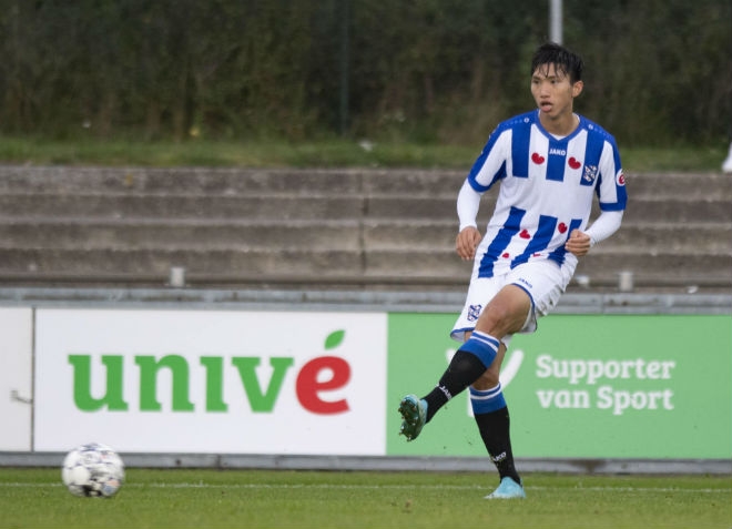 Trực tiếp bóng đá hôm nay: Link xem Heerenveen (CLB của Văn Hậu) vs PEC Zwolle