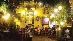 Quán cà phê ở Hội An đuổi khách Việt, chỉ phục vụ khách Tây