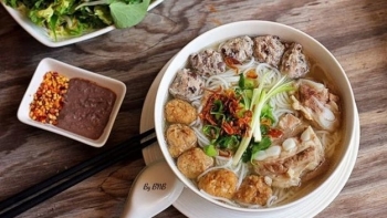 mon ngon ha noi 5 mon bun khien thuc khach quen loi ve