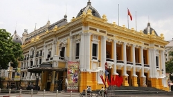 Phạt 300.000 đồng nếu hút thuốc lá tại 30 điểm du lịch nổi tiếng Hà Nội