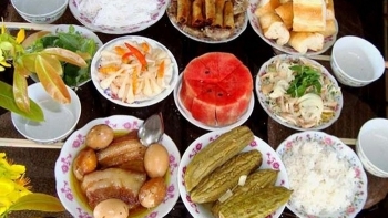 cac mon an ngay tet doc dao cua ba mien