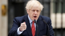 Thủ tướng Anh lần đầu xuất hiện trước công chúng sau một tháng nhiễm Covid-19