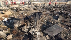 Hai người may mắn thoát chết trong vụ rơi máy bay của Ukraine tại Iran