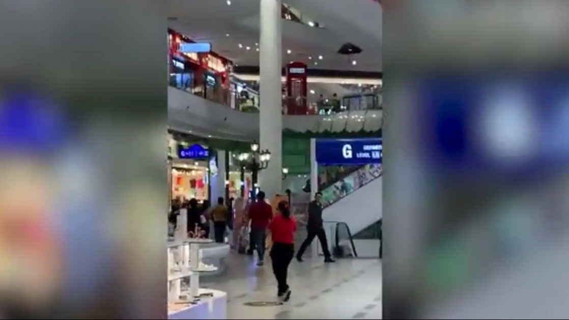Video: Cảnh tượng tháo chạy sợ hãi khi binh sĩ Thái xả súng giết nhiều người