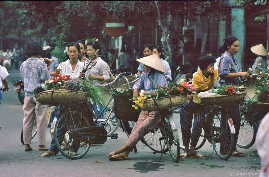 nhip song ha noi qua nhung khu cho pho co nam 1991 1993