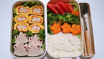 Lo ngại dịch Covid-19, nhiều bà nội trợ chuẩn bị cơm hộp cho chồng mang đi làm