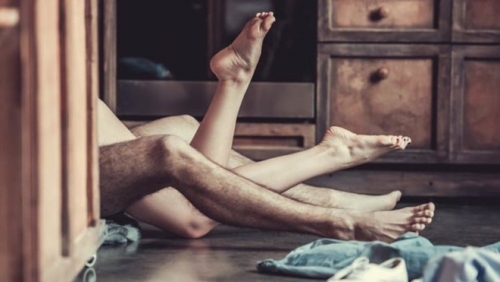 Vì sao đã có vợ/chồng, người ta vẫn ‘a lô hẹn hò chuyện ấy’?