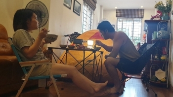 o nha cach ly xa hoi vo ca ngay nau an va luon mieng hoi thich an gi