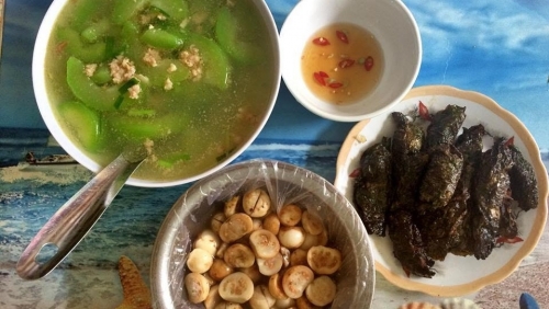 Mỗi ngày chi 100 nghìn thức ăn cho 4 người, mỗi tháng tôi để ra 20 triệu đồng