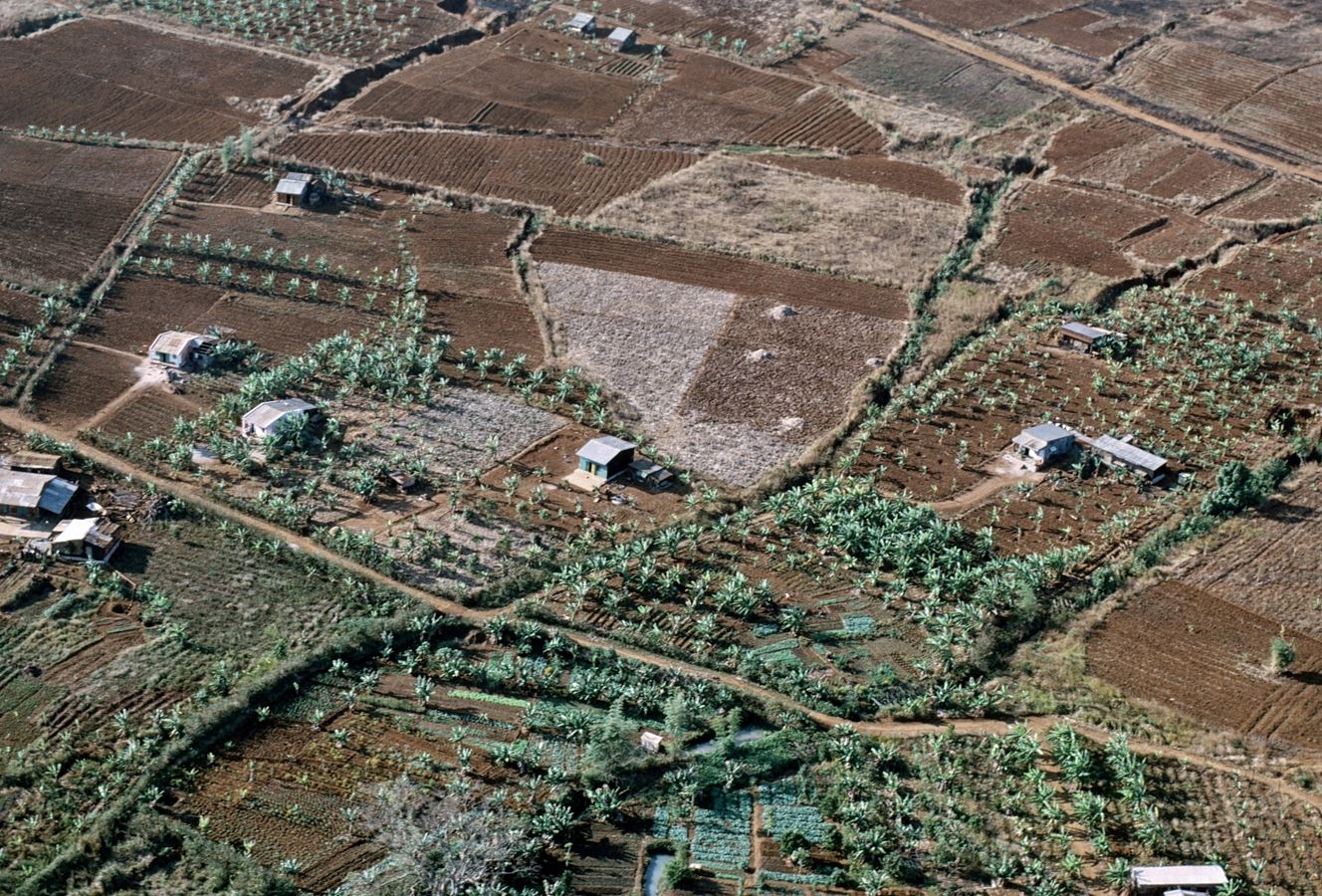 gia lai kon tum nam 1970 dep nguyen so va an tuong trong loat anh mau hiem co