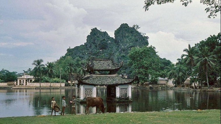hinh anh gay thuong nho ve chua thay nam 1991
