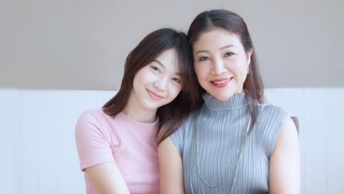 Cấy que tránh thai cho con tuổi teen - cách bảo vệ con khiến nghìn người thán phục