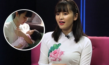 Cô gái xinh đẹp gác lại mọi giấc mơ tuổi 20 để làm mẹ một em bé tật nguyền