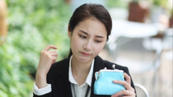 Thu nhập hai vợ chồng 20 triệu/ tháng, làm thế nào để vẫn có sổ tiết kiệm?