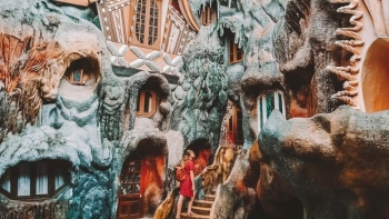 "Ngôi nhà kỳ dị" ở Đà Lạt lên báo Mỹ, được ví như điểm "sống ảo" đình đám của khách du lịch