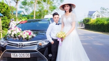 Hình ảnh đám cưới chú rể cao 1,4m, cô dâu 1,94m xôn xao mạng xã hội