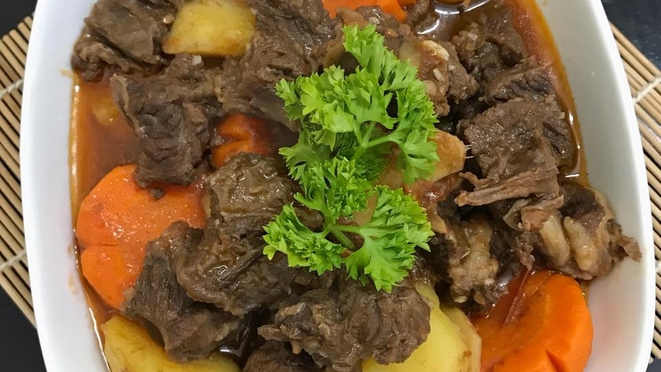 cach lam bo kho khoai tay ca rot an voi com trang ngay lanh