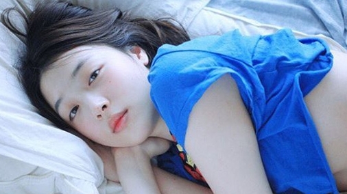 sulli tu nu than tuong noi tieng the gioi den hinh anh noi loan nhung nam thang cuoi doi