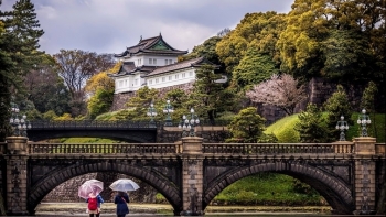 Vẻ đẹp tráng lệ của hoàng cung Tokyo - nơi Nhật hoàng sắp đăng quang