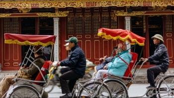 Báo nước ngoài gợi ý lịch trình ăn chơi 24 giờ ở Hà Nội