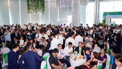 eco green saigon bung no giao dich ngay ra mat toa can ho thu 4