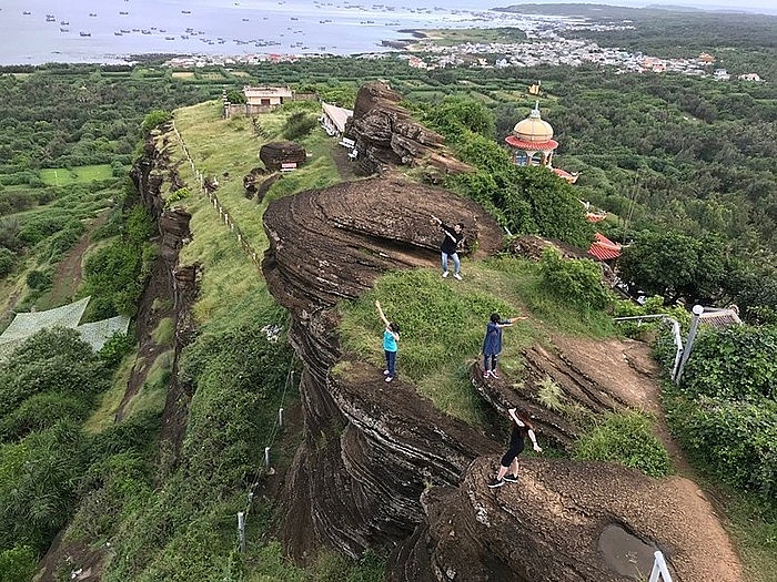 kham pha vung dat moi dao phu quy vien ngoc tho xu binh thuan