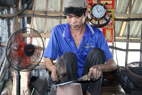 Kiên Giang: Người thợ rèn cuối cùng trên vùng đất U Minh Thượng