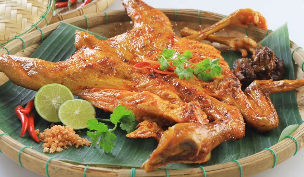 tay nguyen noi tieng voi dac san gi