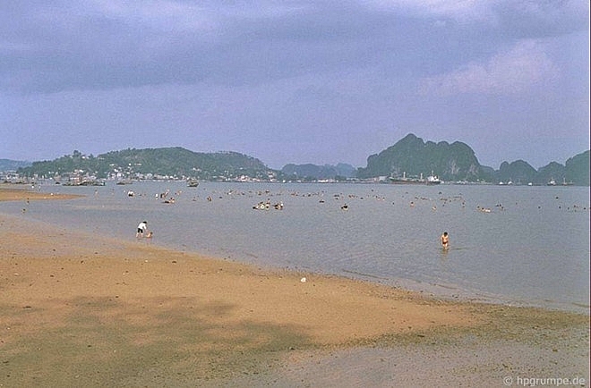 mot ha long hoan toan khac la nhung nam dau thap nien 90