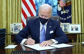 Ông Biden ký hàng loạt sắc lệnh mới