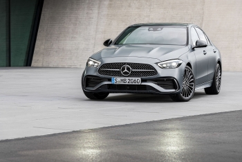 Mercedes-Benz C-Class thế hệ mới gây ấn tượng với khả năng đánh lái bánh sau