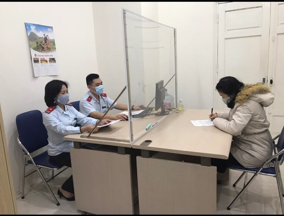 Xử phạt 19 trường hợp đăng tin giả về dịch COVID-19 tại Hà Nội
