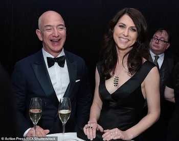 Vợ cũ tỷ phú Jeff Bezos tái hôn