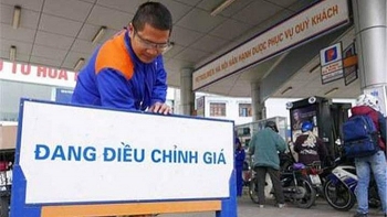 Giá xăng tăng lên mức kỷ lục cao nhất 12 tháng qua