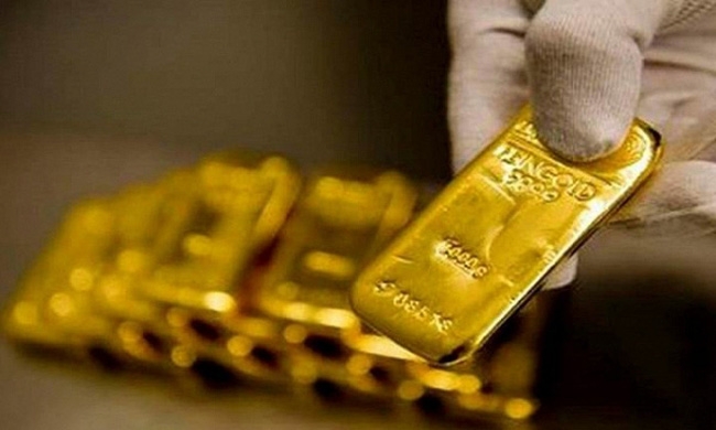 Giá vàng lại sắp chạm ngưỡng 56,5 triệu đồng/lượng